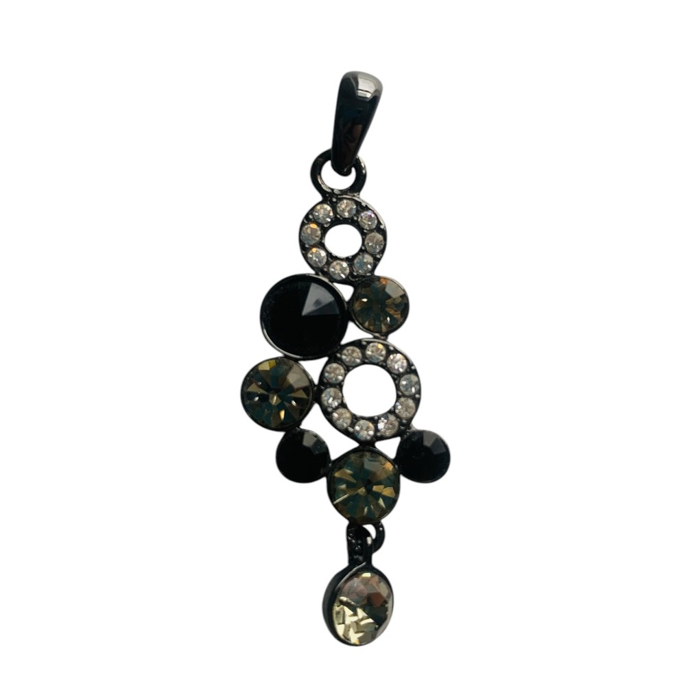 Elegant Black and Gold Pendant Necklace